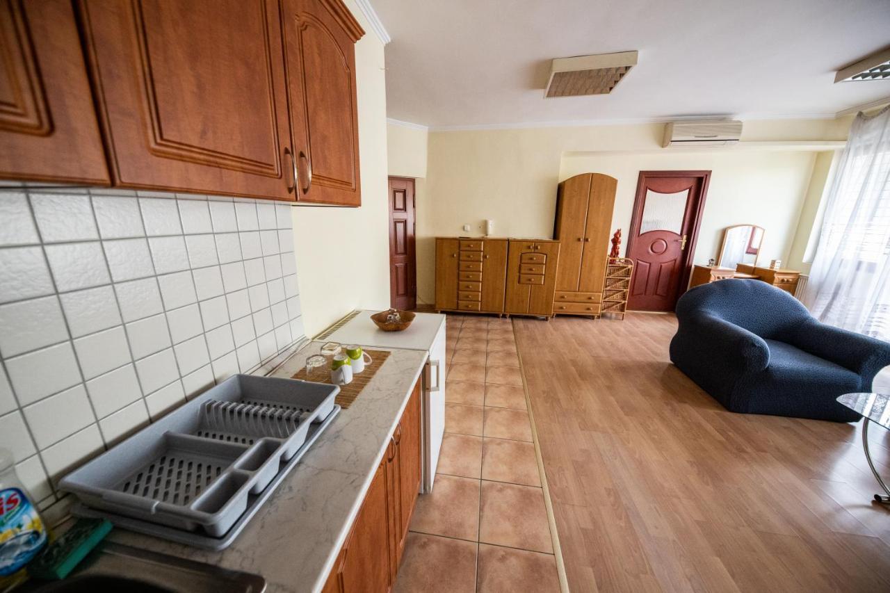 Elit Apartman Apartment Debrecen Exterior photo